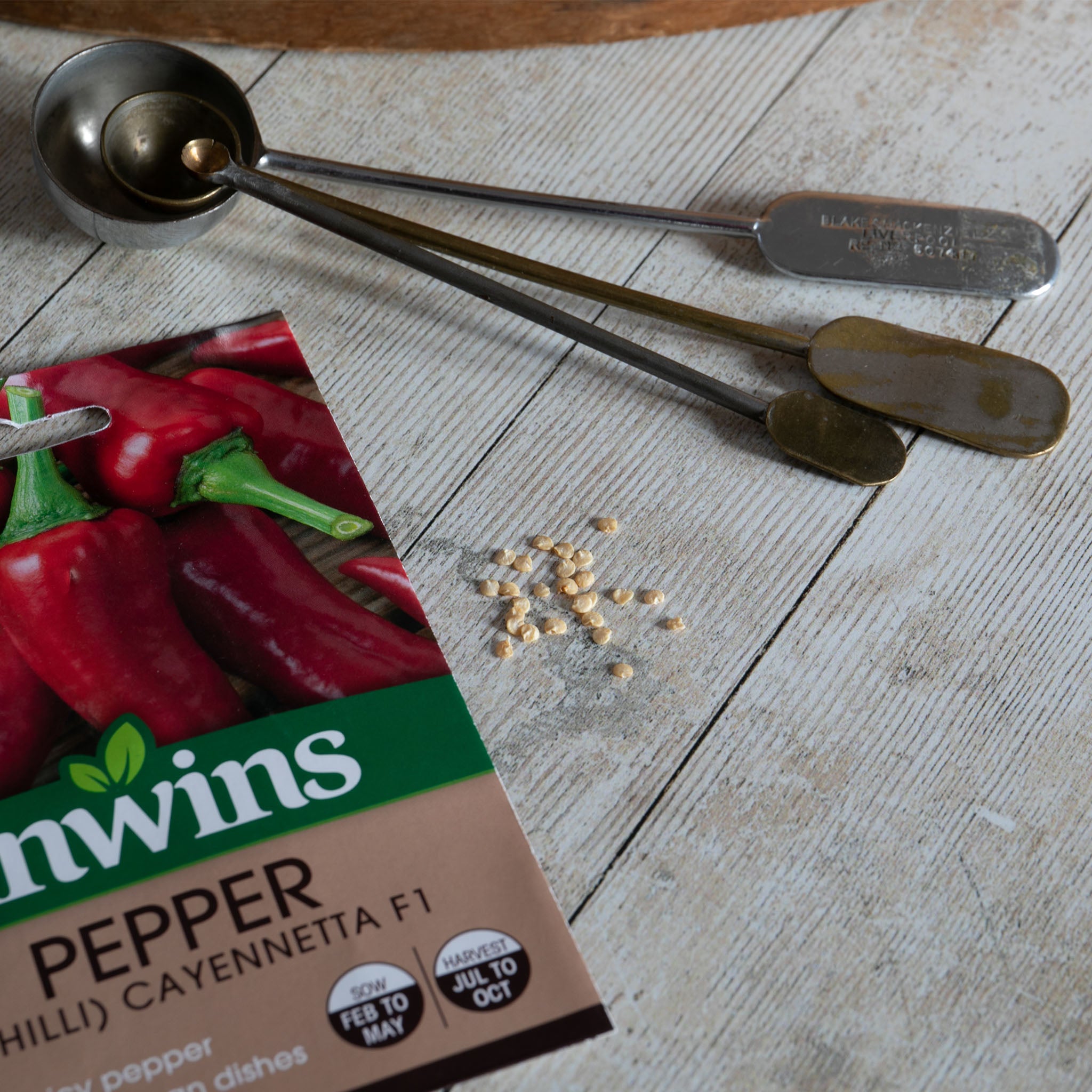 Unwins Chilli Pepper Cayennetta F1 Seeds
